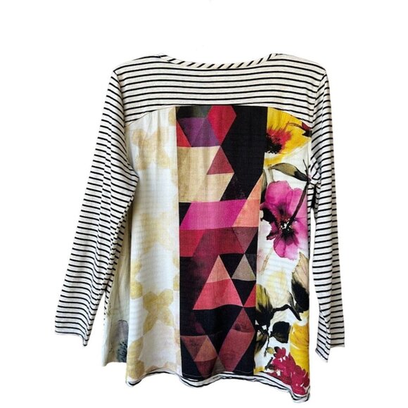 Sharon Young Long Sleeve Top Medium Striped  V-Neck With Floral Patchwork Design - Picture 2 of 4